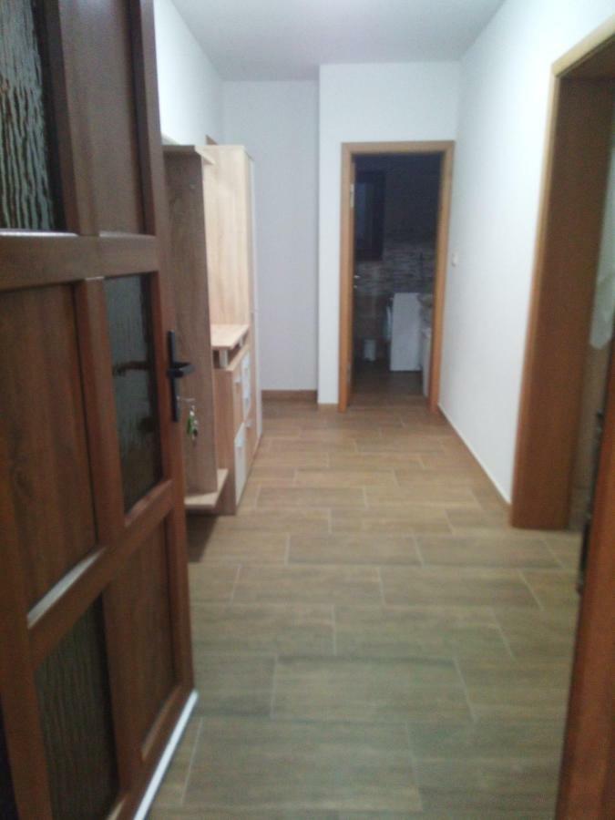 Ferienwohnung Apartmaji Matazin Črni Kal Exterior foto